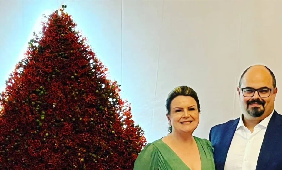 Christiana Renault, presidente do Servas, e Mateus Simões, vice-governador