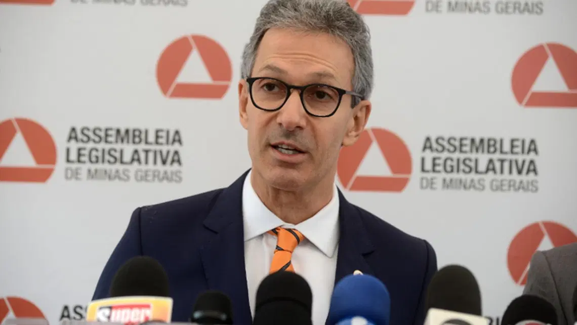 Governador Romeu Zema em entrevista coletiva