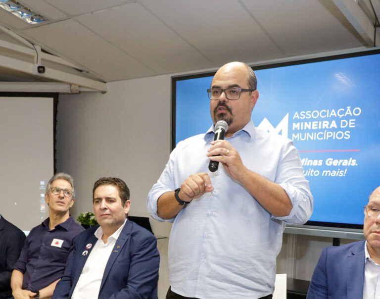 Vice-governador amplia poder sobre as estatais mineiras