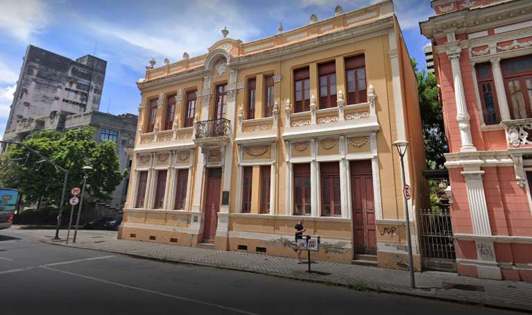 Prédio histórico na Praça da Liberdade, em BH