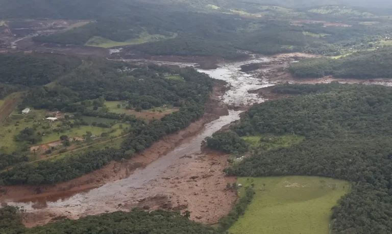 Pelo estudo da Fiocruz, em Aranha, todas as 78 crianças que tiveram amostras de urina coletadas apresentaram a presença de arsênio na urina. Destas, 73 tinham chumbo, 63 manganês, 45 mercúrio e 19 cádmio.