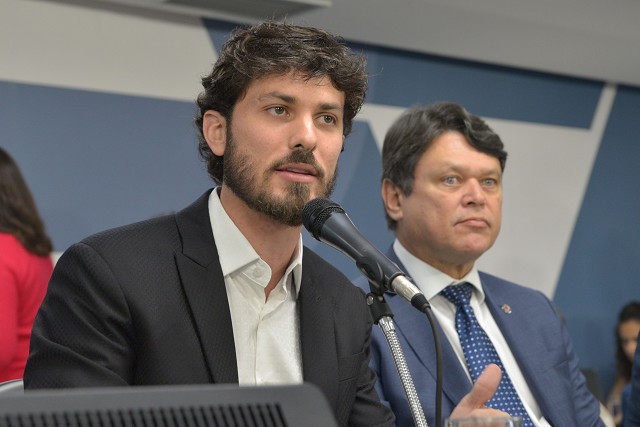 Marcelo Aro é conhecido por ser um hábil montador de chapas