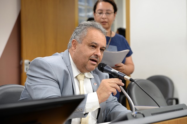 Aliás, no que depender das redes sociais do ex-deputado, Mitre já está com os dois pés fora do banco: nos últimos meses, não fez menção ao BDMG Cultural