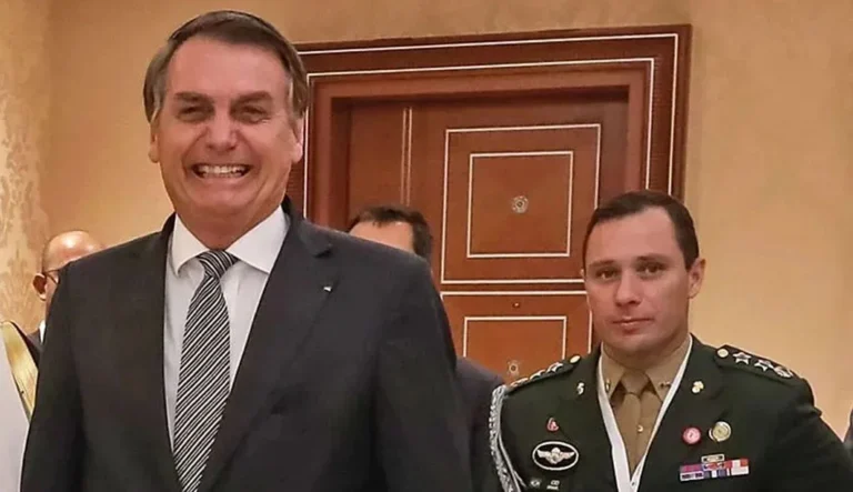 Jair Bolsonaro pode preparar as malas para uma boa temporada na prisão