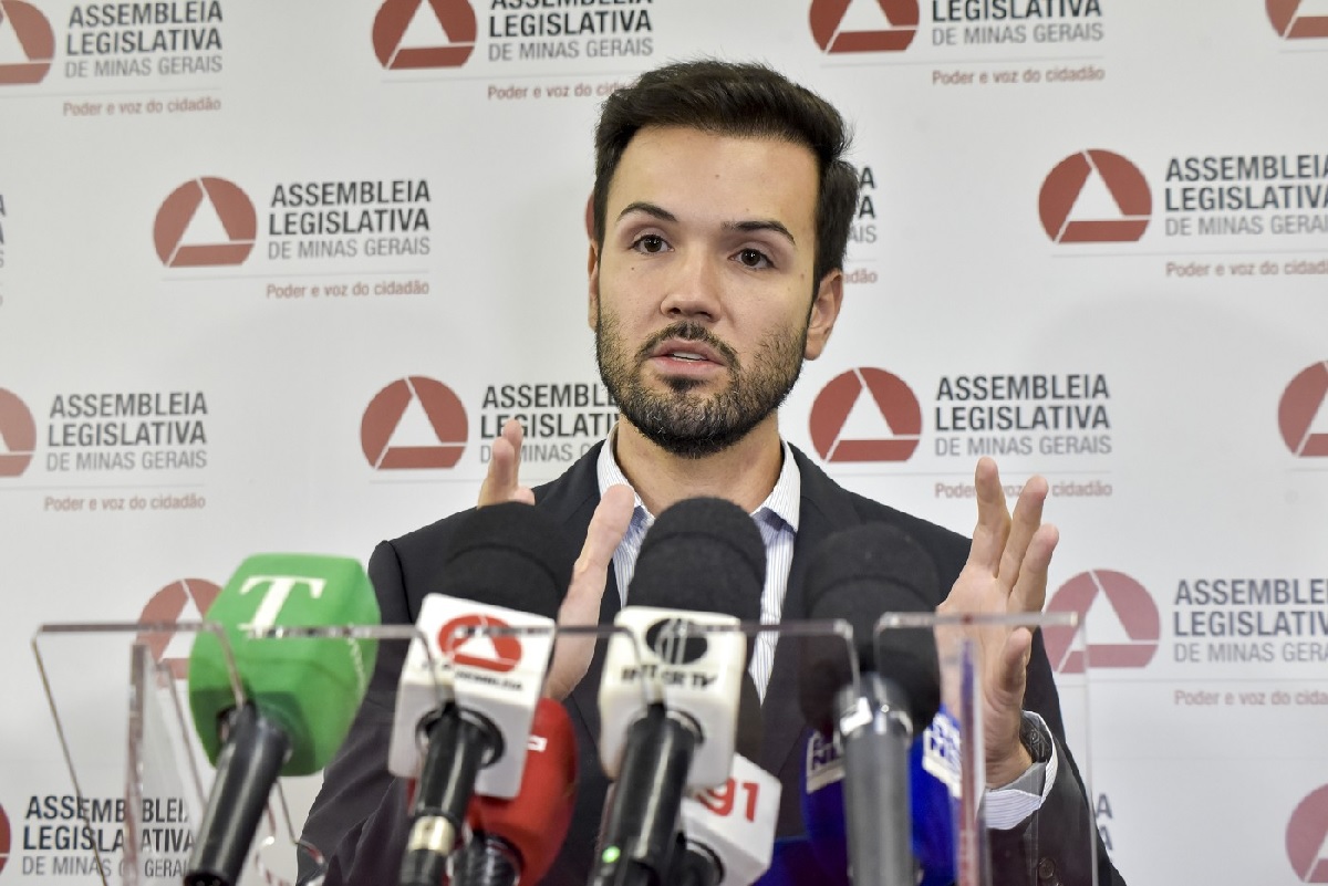 Presidente da Assembleia Legislativa de Minas Gerais, Tadeu Martins Leite, dá detalhes da discussão em torno da dívida do Estado com a União