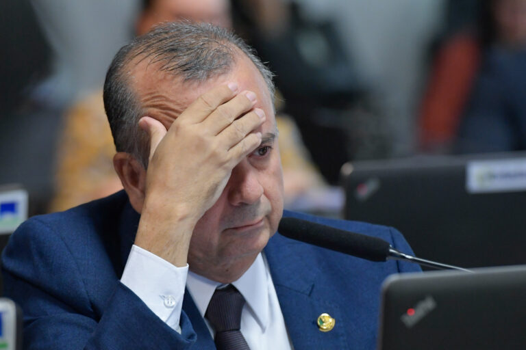 senador Rogerio Marinho em audiencia
