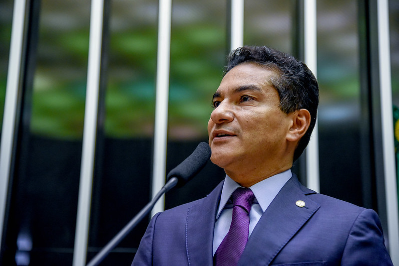 "Se depender da vontade do partido, será (candidato). Só não será se ele não quiser"