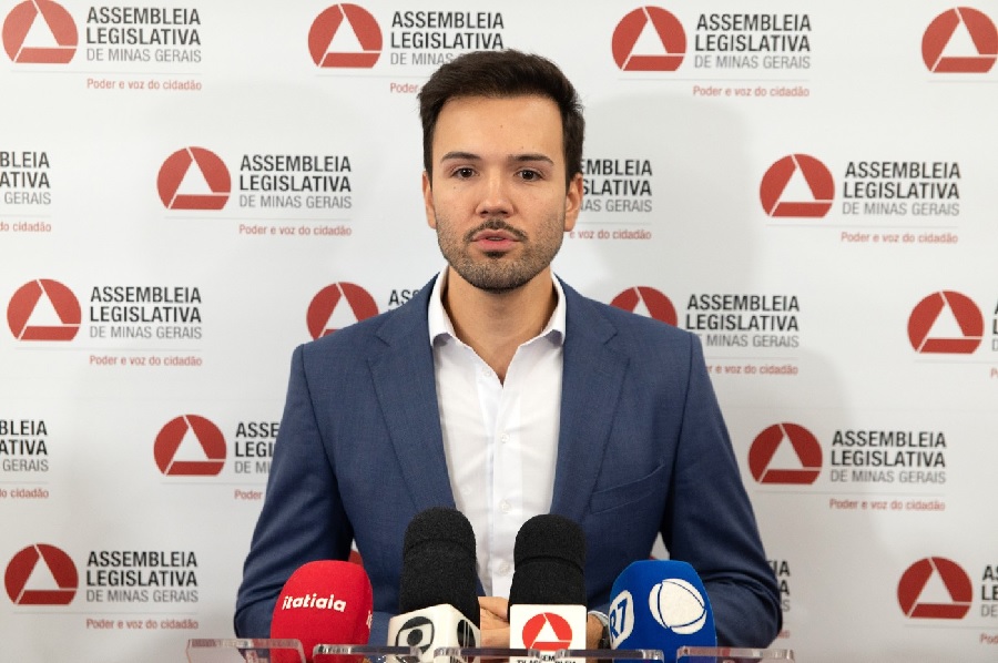 Presidente da ALMG, Tadeu Martins Leite, o Tadeuzinho (MDB), durante entrevista coletiva
