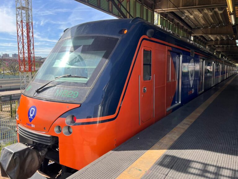 A Metrô BH opera o sistema metroviária da RMBH desde março de 2023
