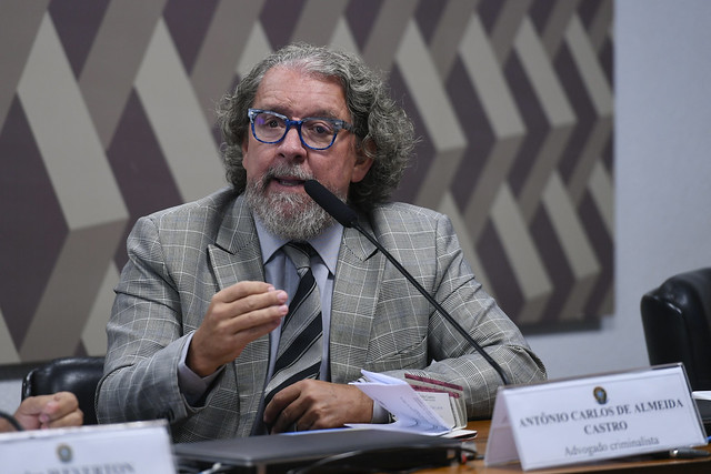 Kakay em audiência no Senado