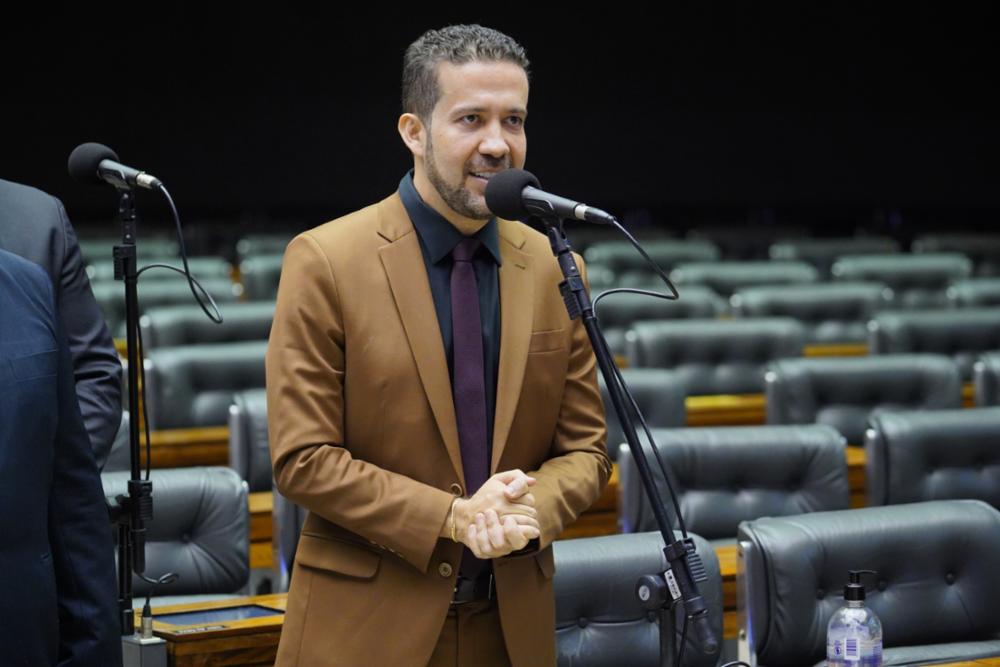Janones no plenário da Câmara
