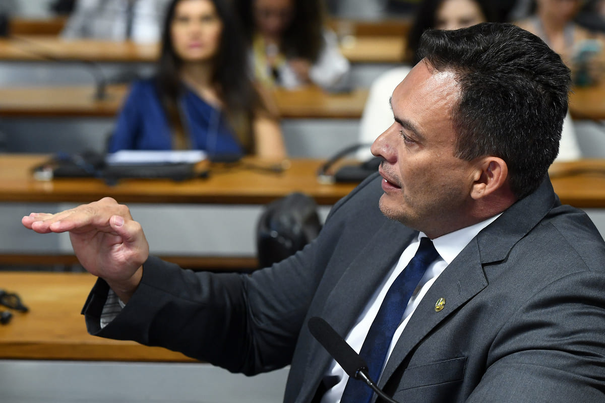 Senador Styvenson Valentim