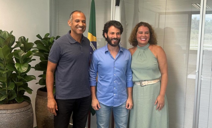 A reunião do vereador com Aro e Nely Aquino abriu uma nova crise no PV. Foto: Divulgação