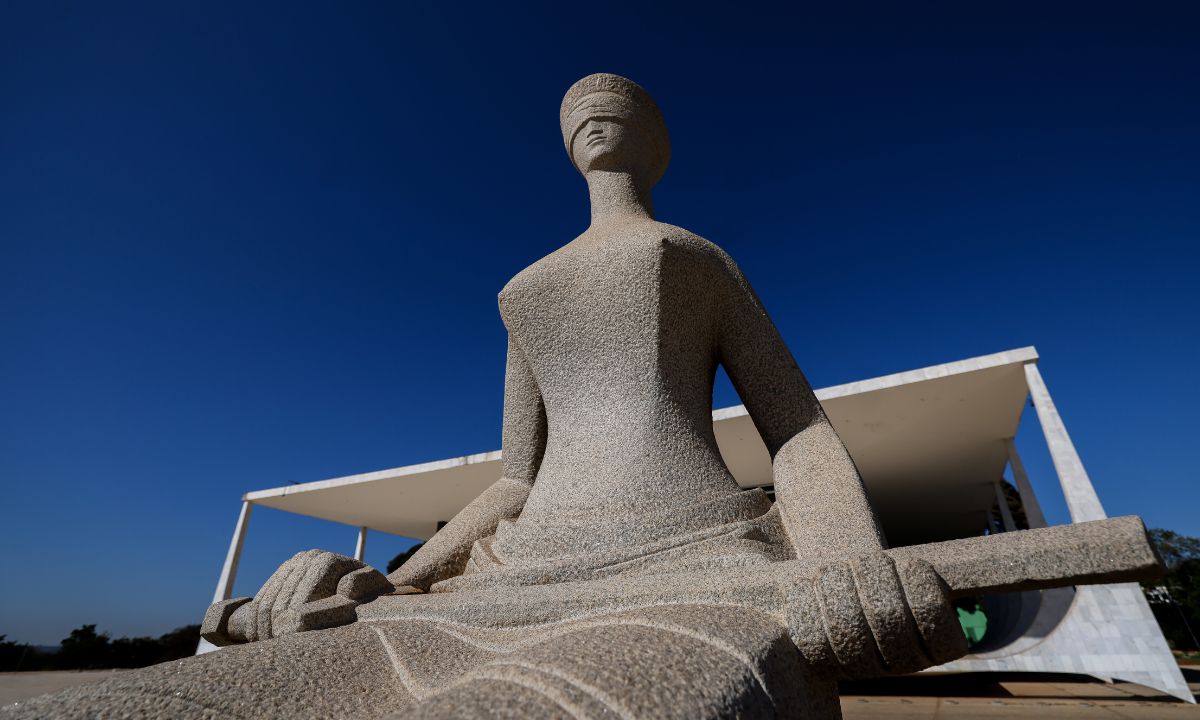 Estátua 'A Justiça'