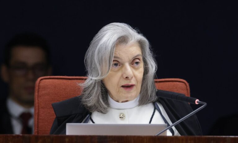 Cármen Lúcia