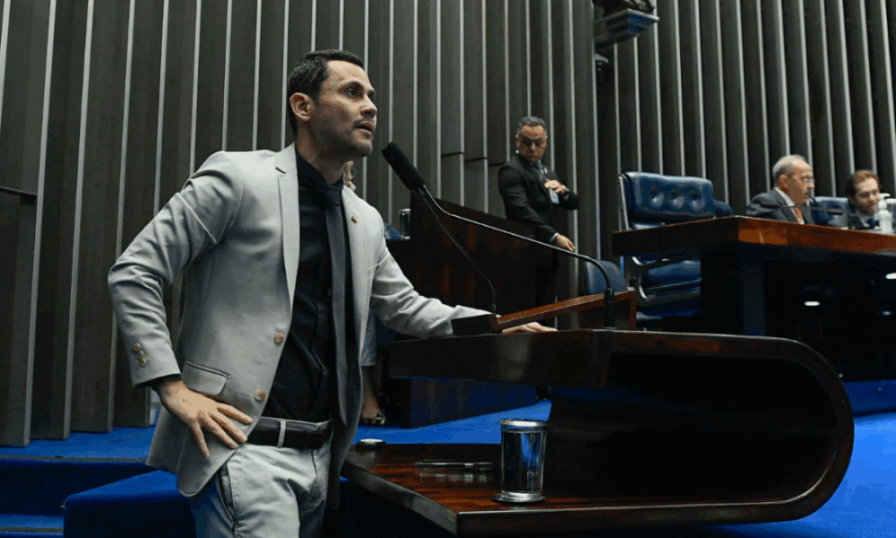senador cleitinho