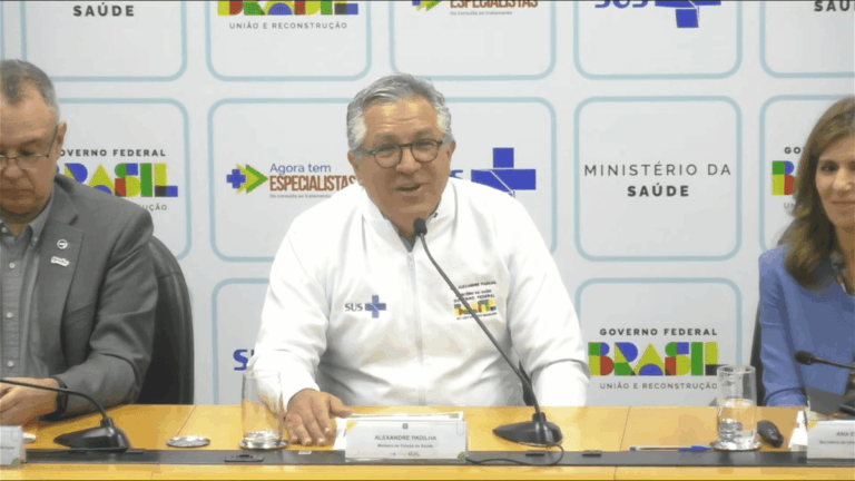 Alexandre Padilha em coletiva