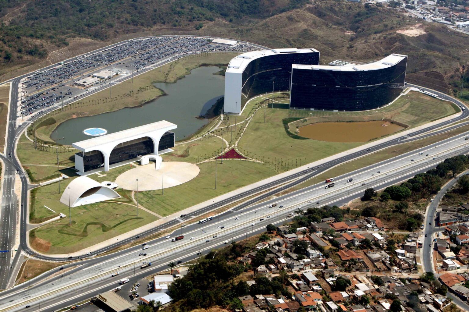 Vista área do complexo da Cidade Administrativa, sede do governo de Minas. Foto: Gil Leonardi / Imprensa MG