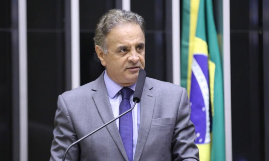 Aécio Neves