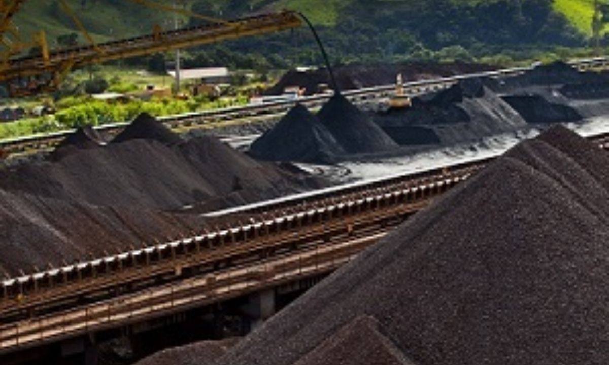 Foto extração mineral da CSN