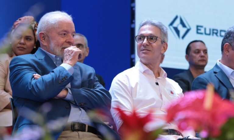 O presidente Lula e o governador Romeu Zema em evento realizado em março de 2024, em Minas Gerais.