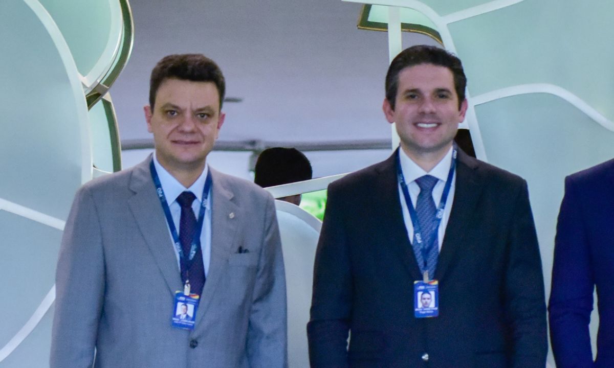 Na foto, Odair Cunha e Hugo Motta em evento na Câmara