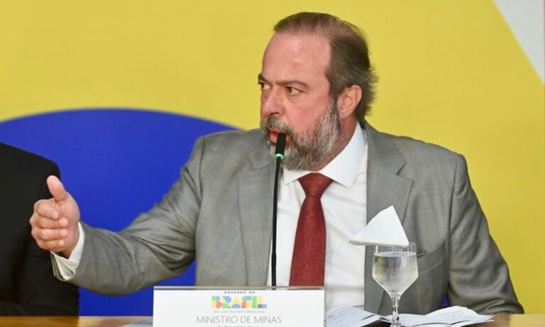 alexandre silveira